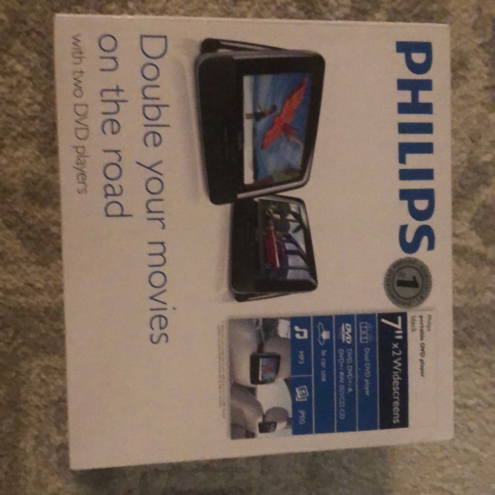 Portable DVD player good for car headrest to